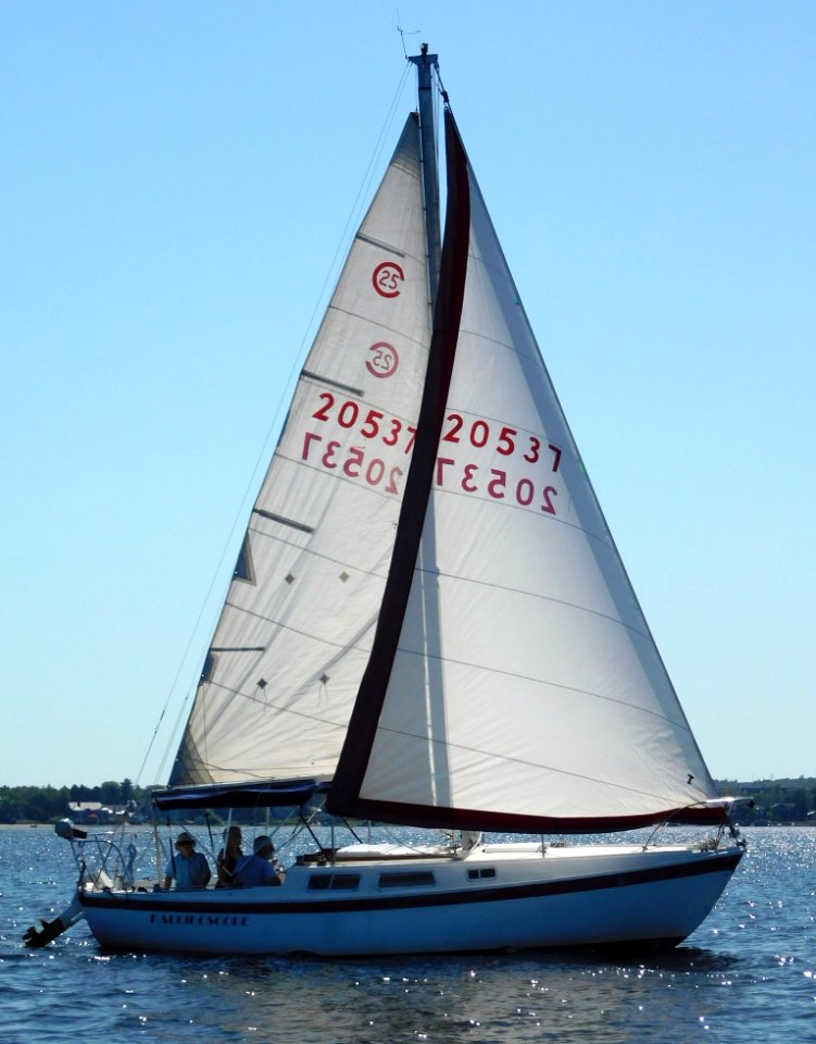 Cal 25 sailboat Kaleidoscope 2189