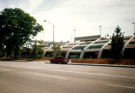 Cal state northridge quake damage