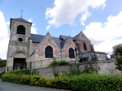 Caillouël-Crépigny (Aisne) église Saint-Pierre, vue du sud