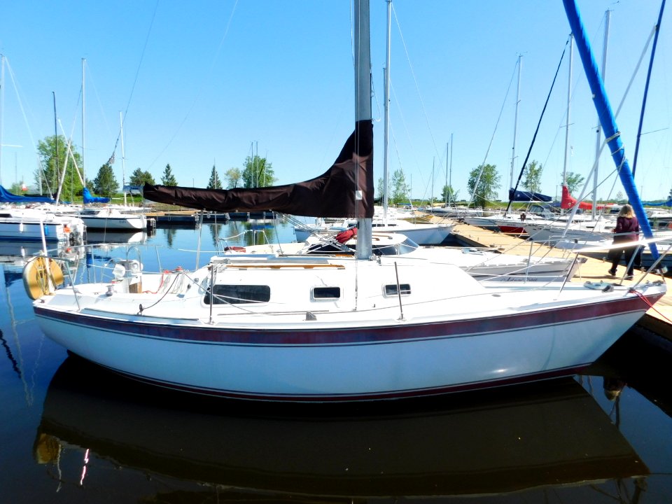 Cal 2-27 sailboat Baby Cal 0830