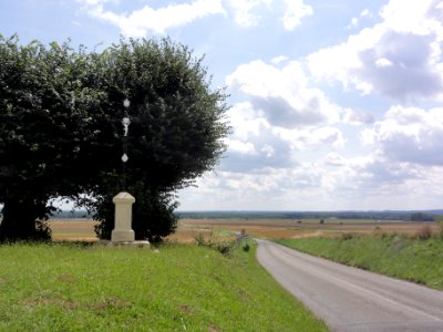 Caillouël-Crépigny (Aisne) croix de chemin à Crépigny