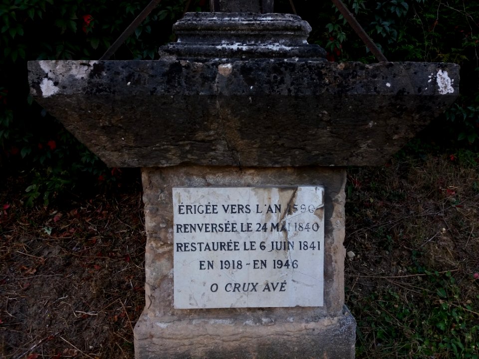 Cailloux-sur-Fontaines - Croix Gapaillon (03)