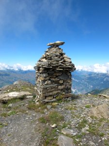 Cairn de la pointe d'Émy 01