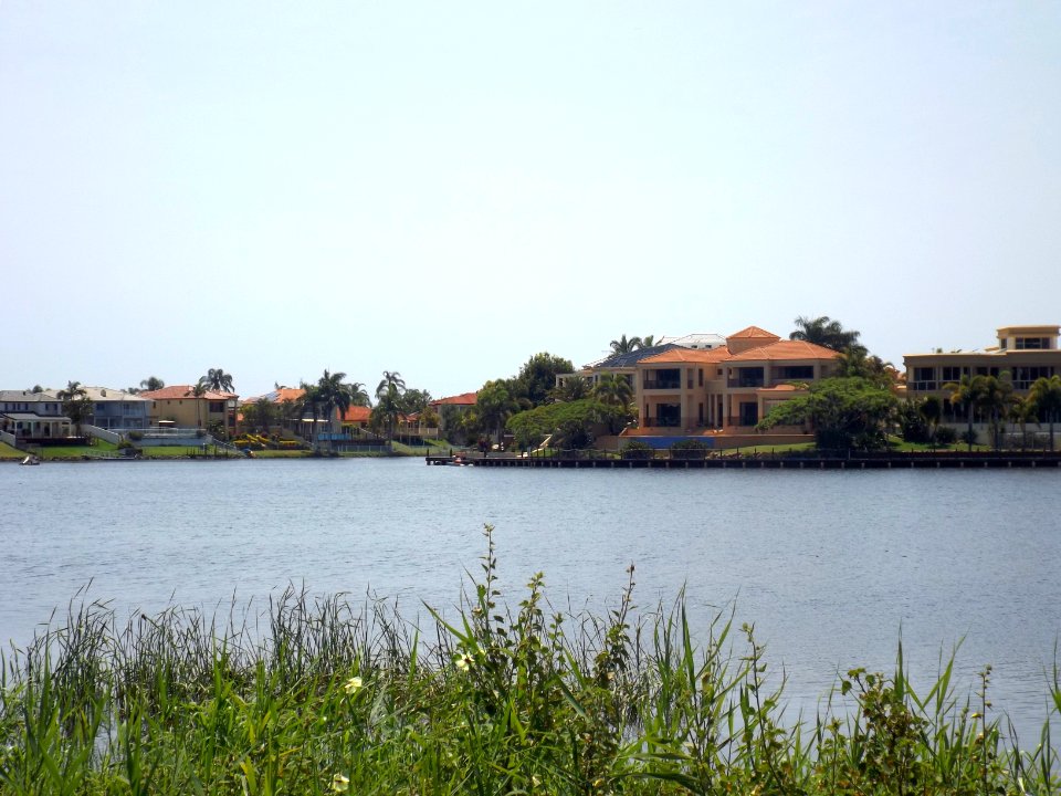 Canal and houses in Clear Island Waters, Queensland