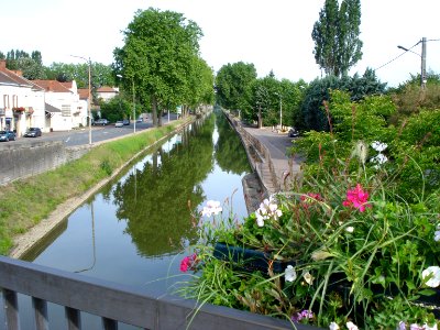 Canal du centre à Paray-le-Monial photo