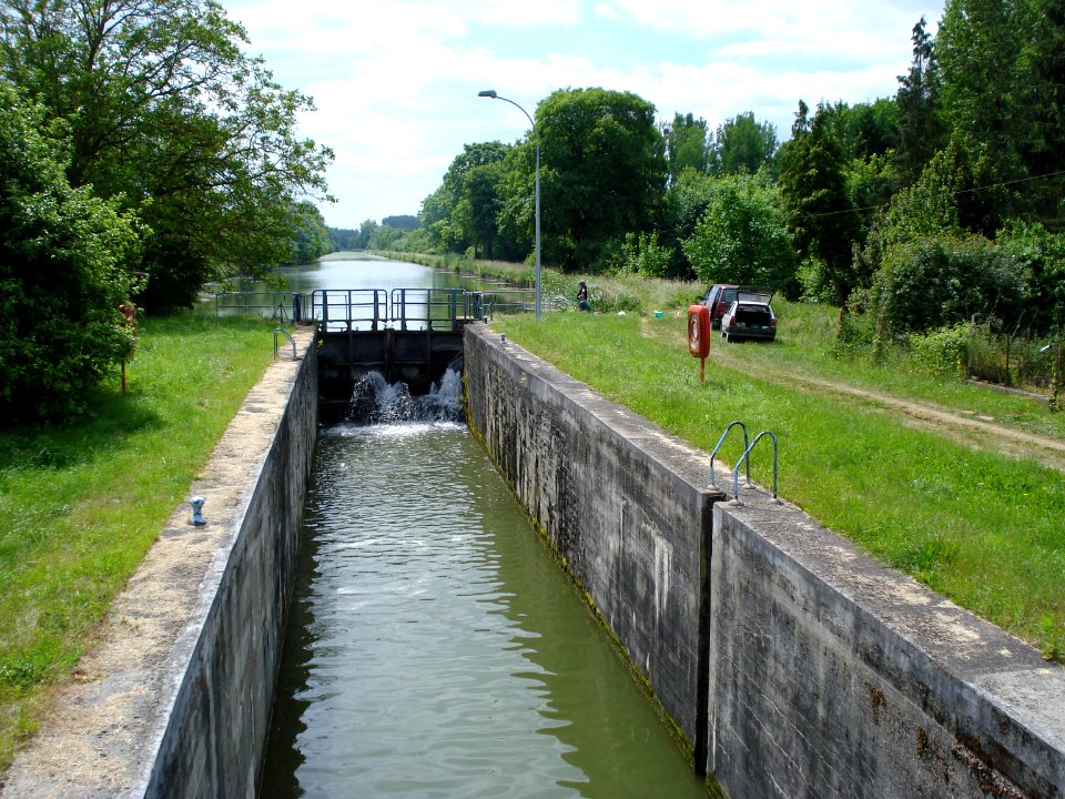 Canal de Vouziers à Vrizy (Ardennes, Fr)