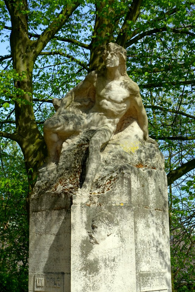 Camille Lemonnier by Pierre-Jean Braecke - La Cambre Abbey - Brussels, Belgium - DSC07922