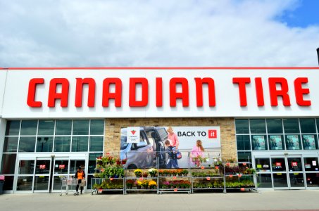 CanadianTire2900MajorMackenzie