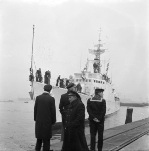 Canadese Fregat HMSC Crescent in Amsterdam, Bestanddeelnr 913-6819