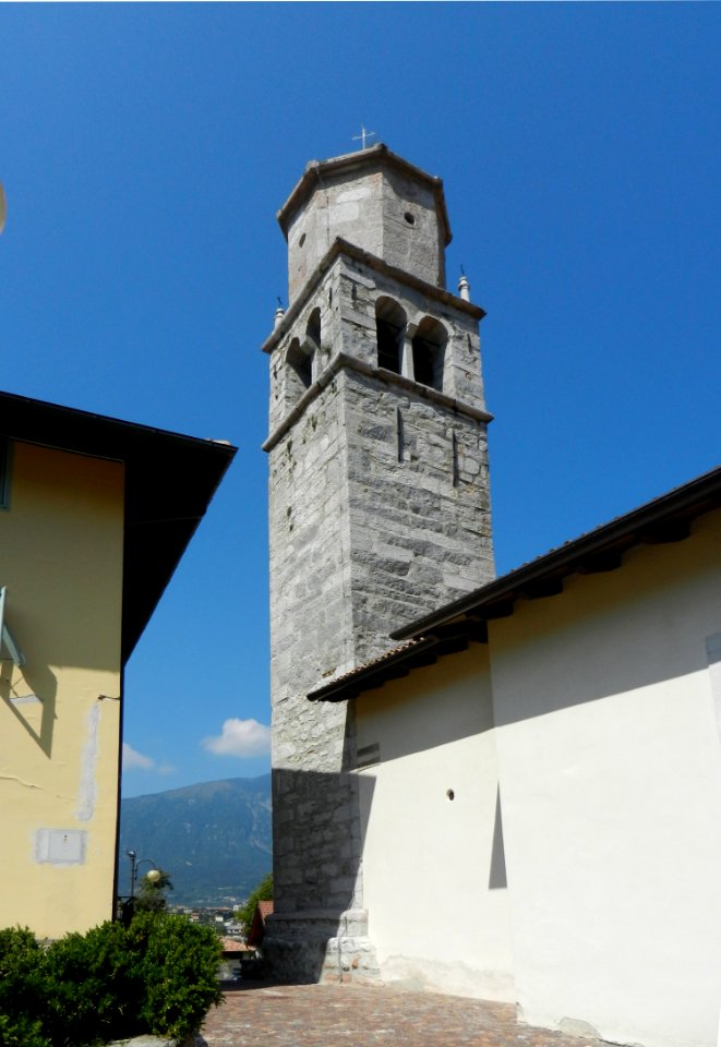 Campanile della chiesa di Favrio (Fiavè)