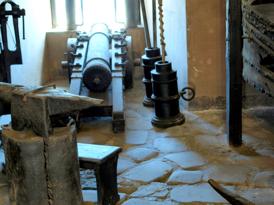 Cannon at the Castel Sant'Angelo pic2