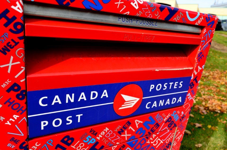 CanadaPostMailbox13