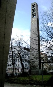 Campanile der Vaterunser-Kirche