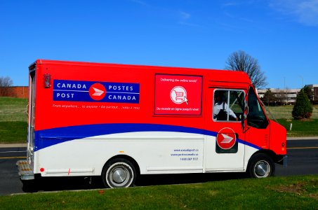 CanadaPostTruck5