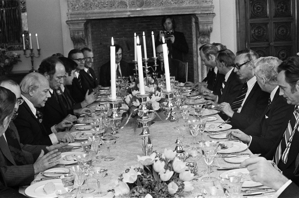 Canadese premier Trudeau biedt regering lunch aan in ambtswoning Canadese ambass, Bestanddeelnr 927-7834
