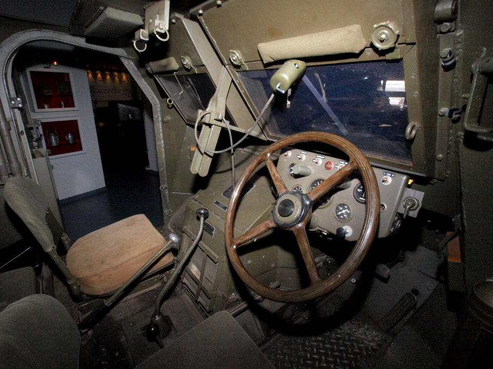 Canadian GMC C15 TA pic-12