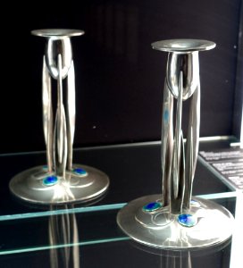 Candlesticks, designed by Archibald Knox, made by W. H. Haseler, Birmingham, for Liberty & Co., London, undated, tin - Bröhan Museum, Berlin - DSC03942