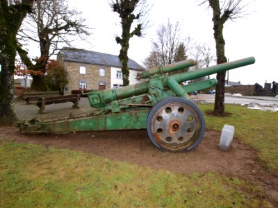 Cannon near Cherain, Belgium pic3