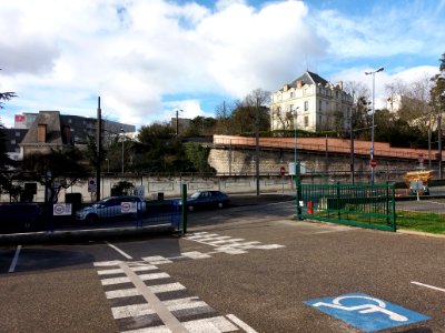Caluire-et-Cuire - Montée des Soldats - Au niveau du croisement de l'Ancienne montée des Soldats, depuis le parking de la zone commerciale