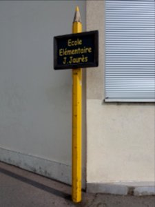 Caluire-et-Cuire - Pancarte école élémentaire J. Jaurès