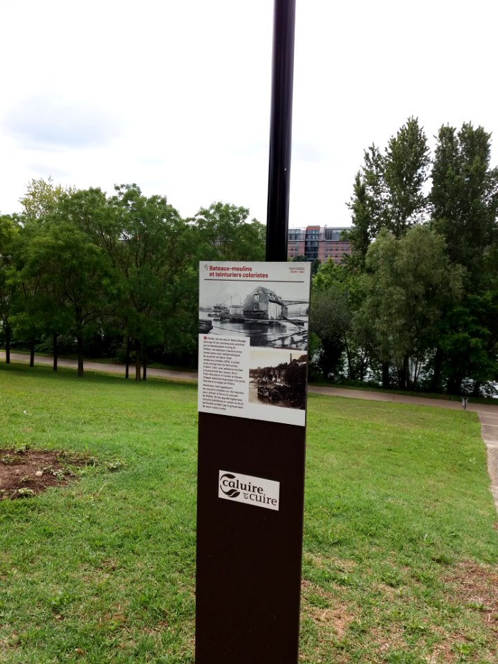 Caluire-et-Cuire - Parc des Berges de Saint-Clair - Panneau des bateaux-moulins