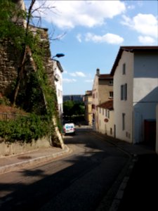 Caluire-et-Cuire - Montée du Petit Versailles, en arrivant Grande Rue de Saint-Clair