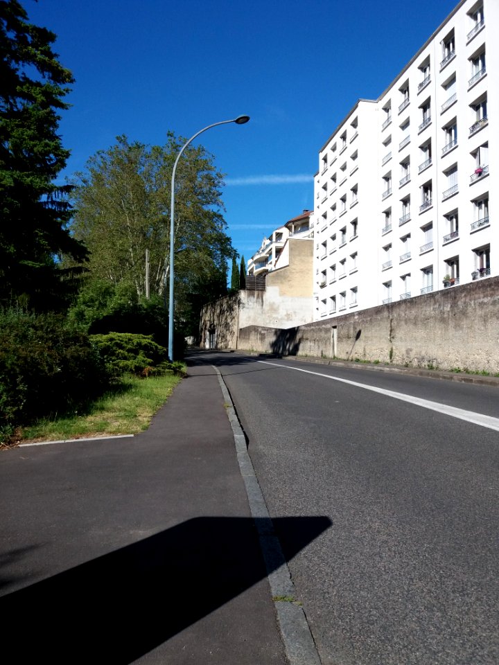Caluire-et-Cuire - Montée Castellane, en arrivant à la montée Victor Hugo