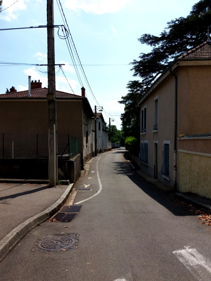 Caluire-et-Cuire - Rue de Montessuy, depuis la rue Paul Painlevé