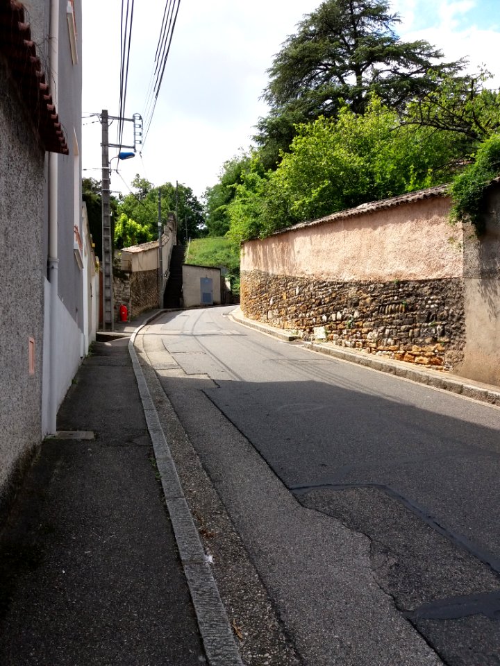 Caluire-et-Cuire - Montée du Petit Versailles, en arrivant à l'escalier de la rue de Magnolles