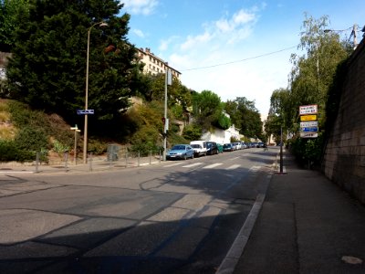 Caluire-et-Cuire - Rue Pierre Brunier, depuis la rue Henri Chevalier