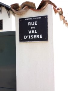 Caluire-et-Cuire - Rue du Val d'Isère, plaque