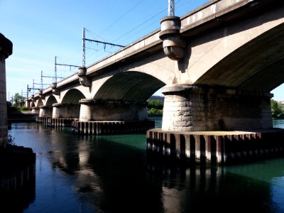 Caluire-et-Cuire - Viaduc SNCF de Saint-Clair - Vu depuis le pont Raymond Poincaré