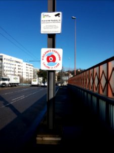 Caluire-et-Cuire - Pont Raymond Poincaré - Panneau Vigilance citoyenne Caluire-et-Cuire