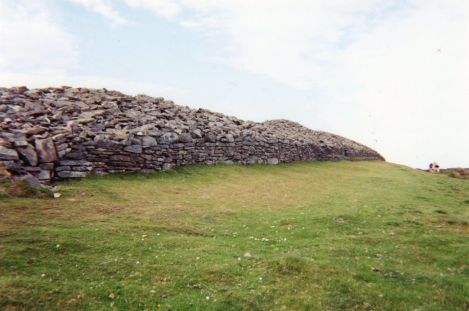 Camster Cairns 2000-5-large cairn