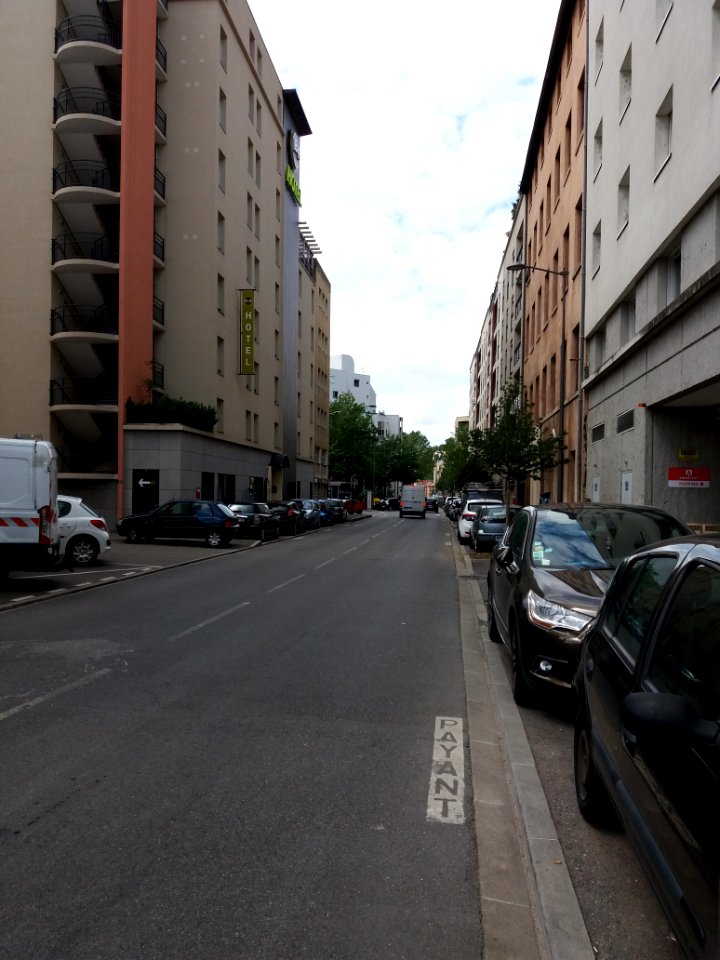 Caluire-et-Cuire - Grande Rue de Saint-Clair, depuis la montée des Soldats