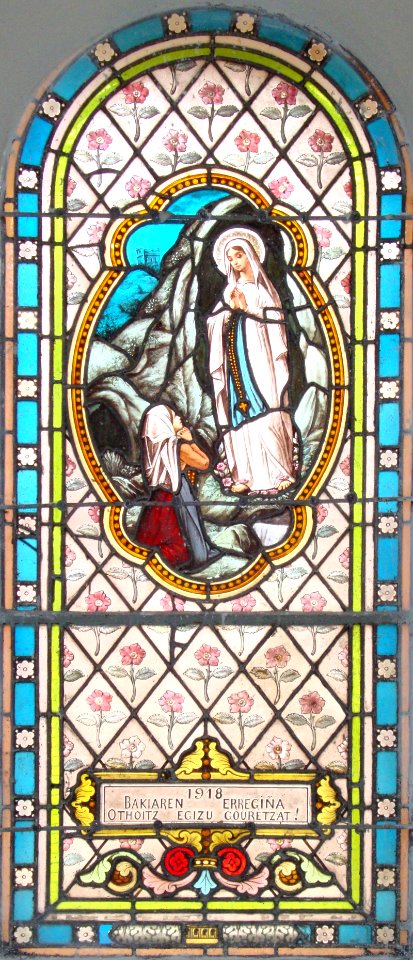 Camou (Camou-Cihigue, Pyr-Atl, Fr) vitrail Ste Bernadette
