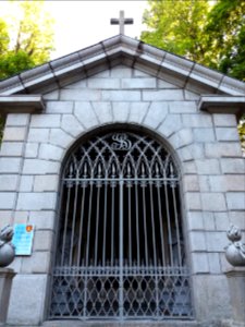 Caluire-et-Cuire - Chapelle Saint-Boniface, façade