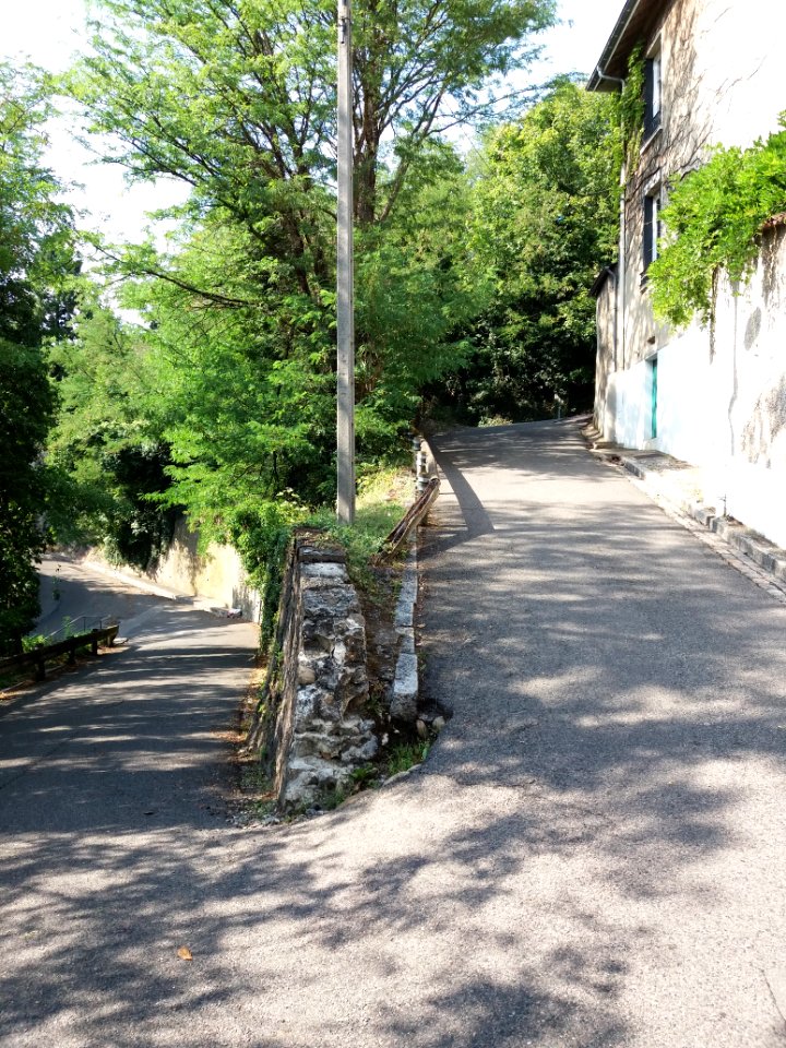 Caluire-et-Cuire - Chemin Jean Baptiste Gilliard, boucle partant de la montée du Petit Versailles