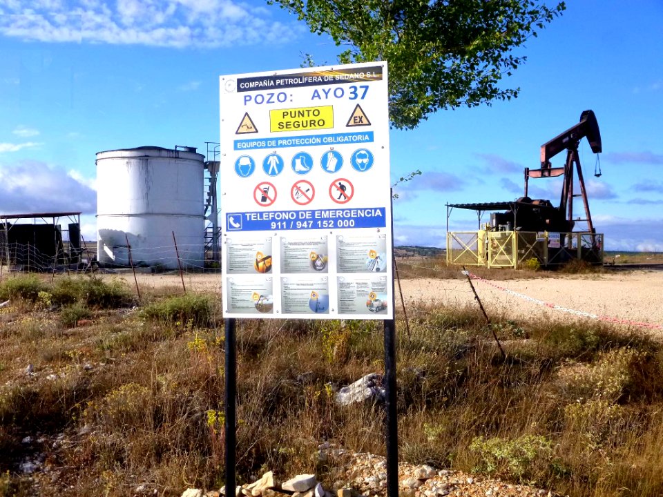 Campo Petrolífero de Ayoluengo (Burgos) 05