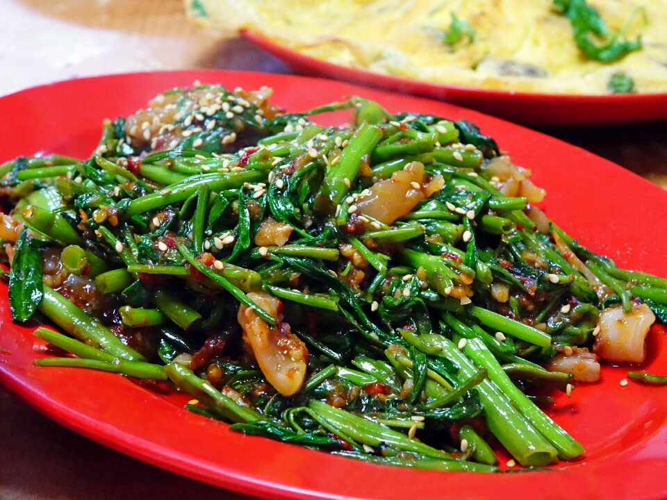 Vegetable stir-fried spicy