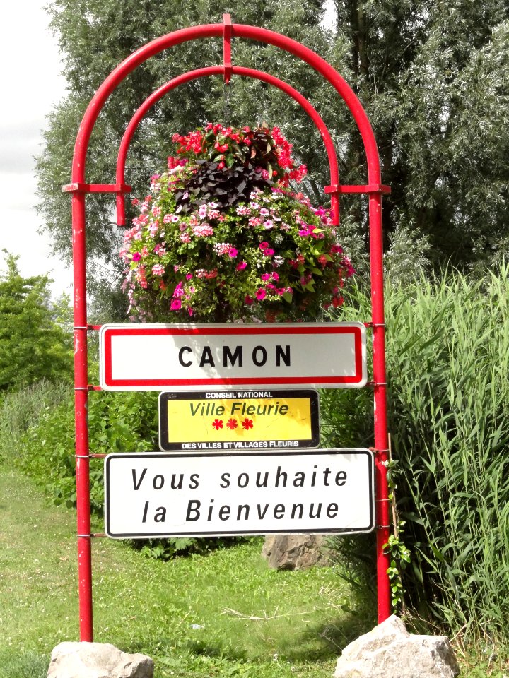 Camon (Somme) panneau d'entrée