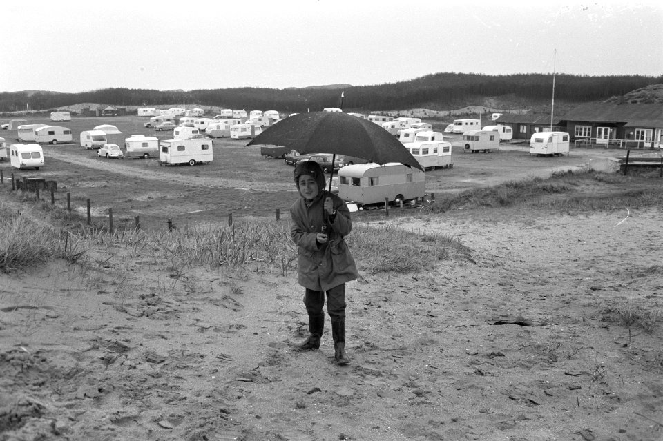 Camping te Zandvoort vol met caravans, Bestanddeelnr 912-2980