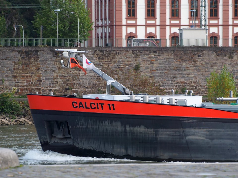 Calcit 11, ENI 02330190 on the Rhine river at Koblenz at the Deutches Eck, pic1