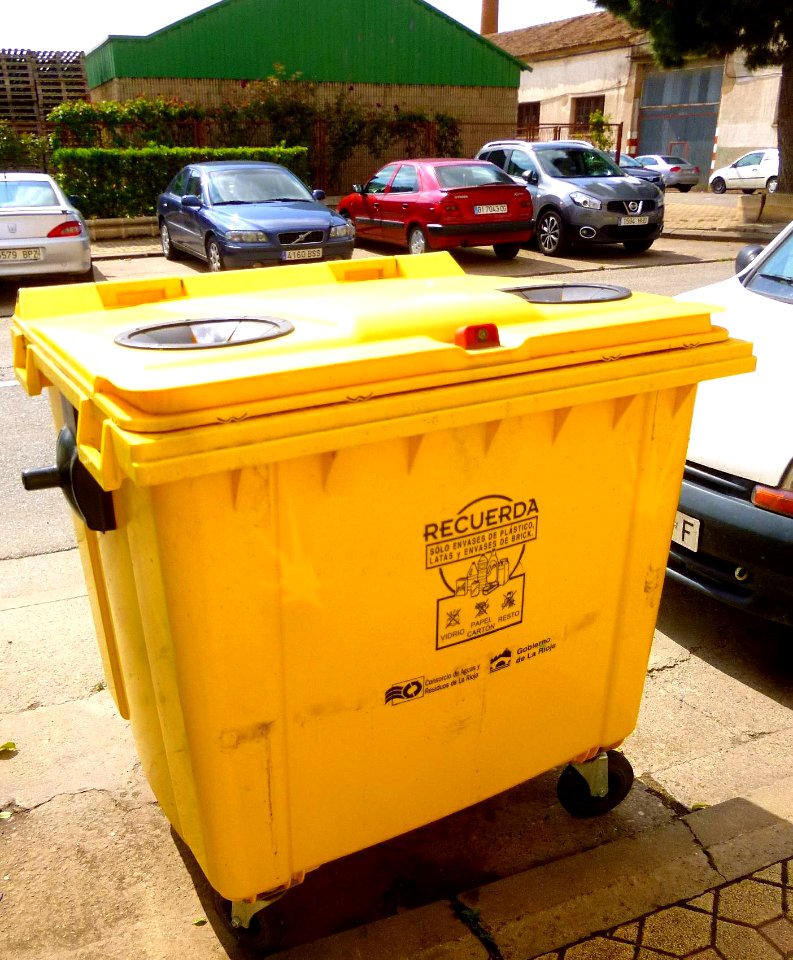 Calahorra - Reciclaje de residuos urbanos 02