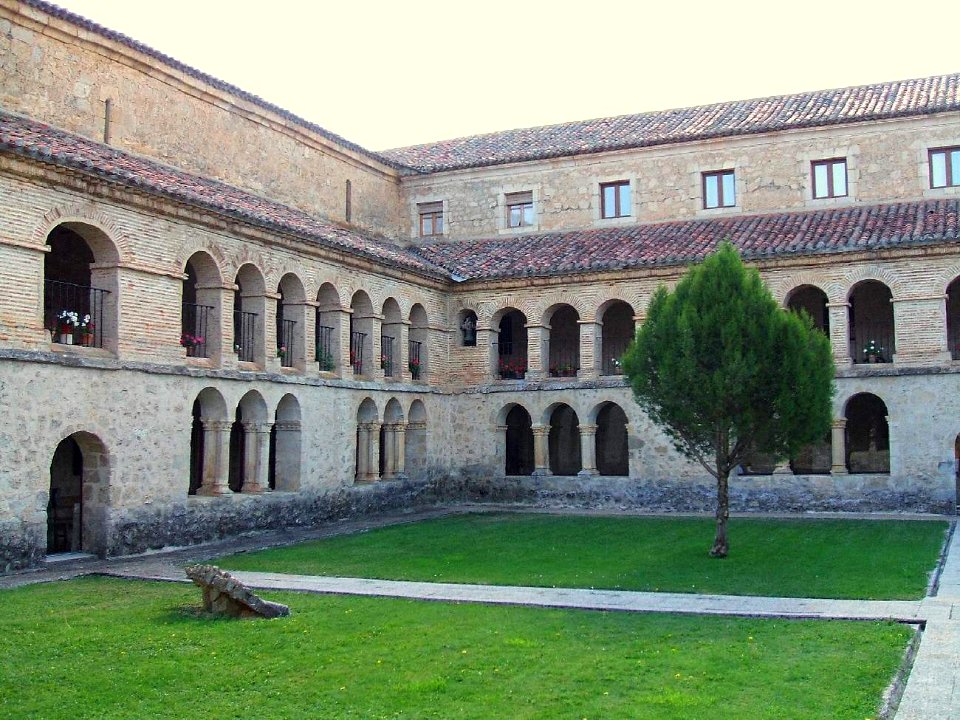 Caleruega - Real Monasterio de Santo Domingo 2