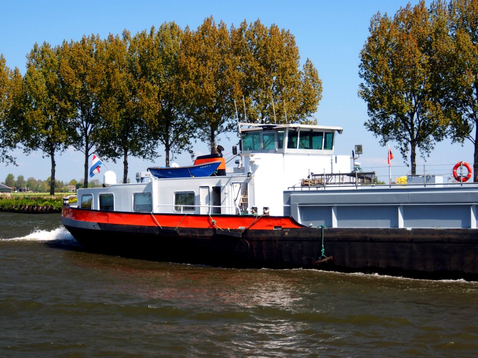 Calcit 4, ENI 02320808 at the Amsterdam-Rhine canal, pic6