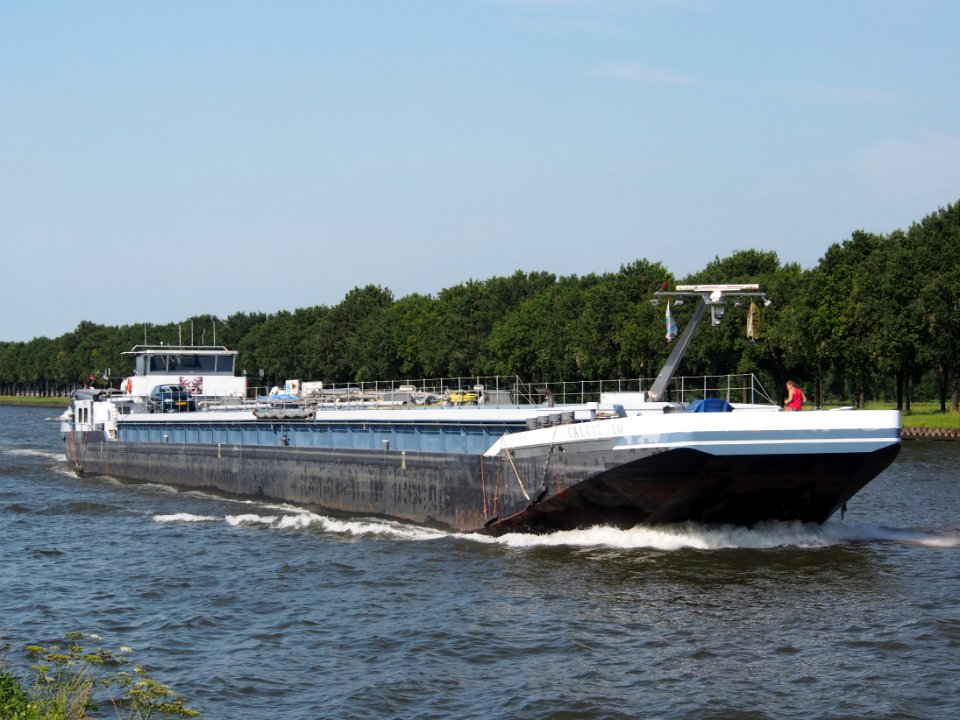 Calcit 10 (ship, 1980) - ENI 02205022, Amsterdam-Rijnkanaal