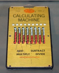 Calculating Machine - Ridai Museum of Modern Science, Tokyo - DSC07522