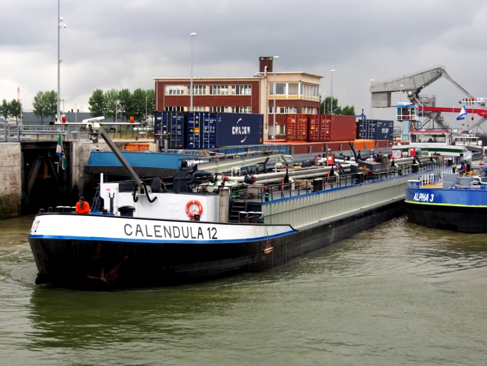 Calendula 12 - ENI 02317655, leaving Van Cauwelaertsluis, Port of Antwerp pic1