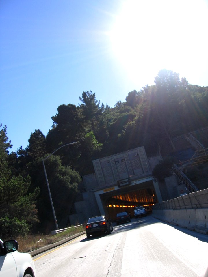 Caldecott Tunnel 2685 08